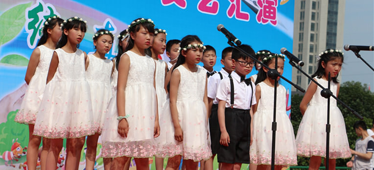 ��һ����ͯ�ĸ��� ���꼶